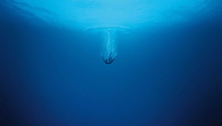 Mathieu Mercier @ Fondation Carmignac, Porquerolles La Mer Imaginaire