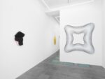 Galerie Lange + Pult – Justin Adian, Greg Bogin, Philippe Decrauzat, Olivier Mosset, Vincent Szarek, Blair Thurman